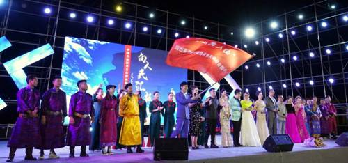 http://www.bttc.cn/__local/3/4E/66/AB3CB8BCDB2D4EE2D1F175A22A9_B8A6E369_17A26.jpg